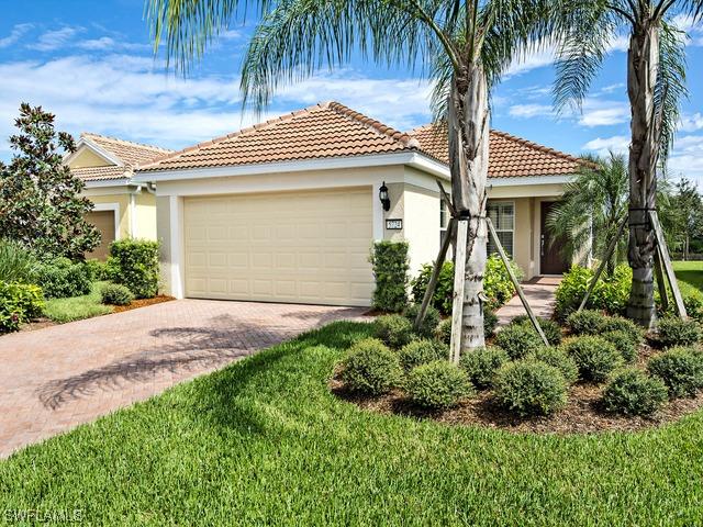 5724 Declaration Ct., Naples, FL 34142