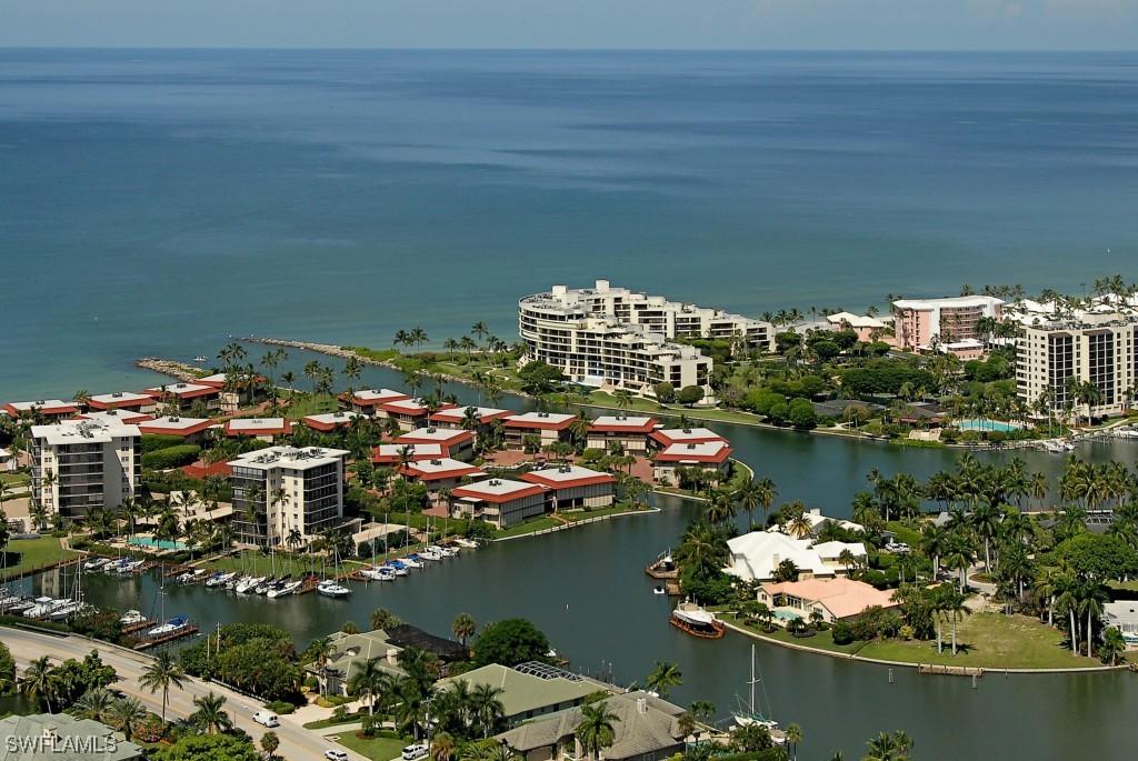 2218 Gulf Shore Blvd. #R-2, Naples, FL 34102