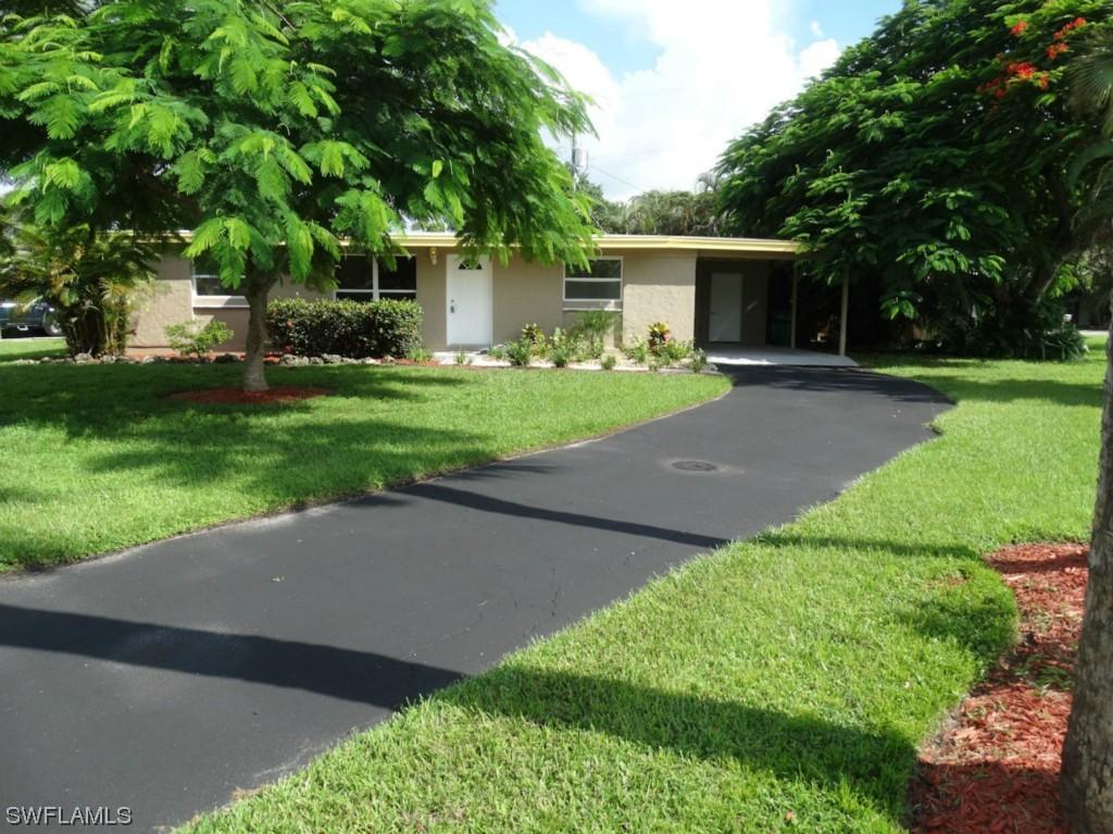 1920 Estey Ave., Naples, FL 34104