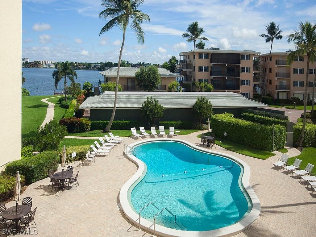 3410 Gulf Shore Blvd. #306, Naples, FL 34103