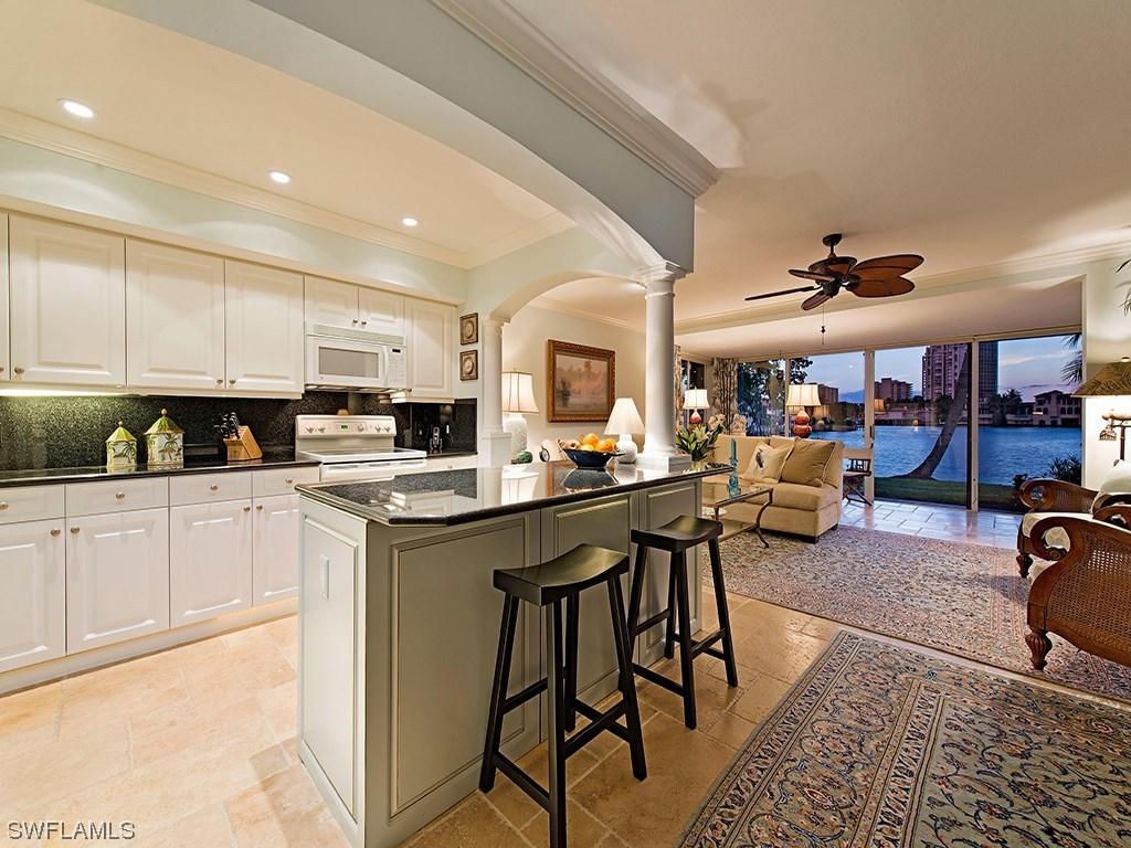 4041 Crayton Rd., Naples, FL 34103