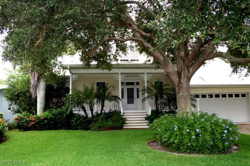 453 Seagull Ave., Naples, FL 34108