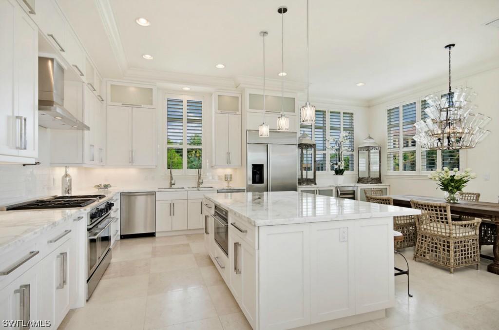 390 Willett Ave., Naples, FL