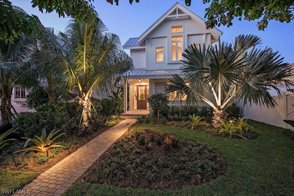 521 4th Ave., Naples, FL 34102