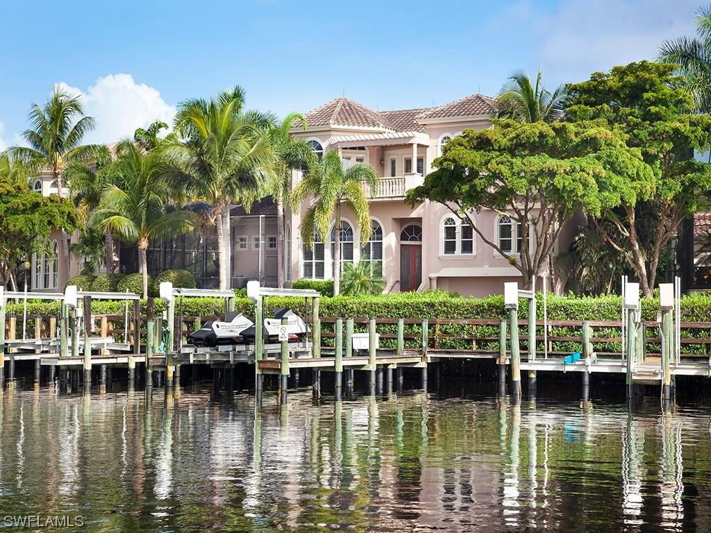 27680 Marina Isle Ct., Bonita Springs, FL 34134