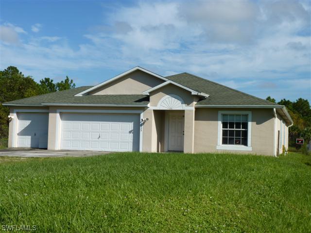 2835 35th Ave., Naples, FL 34120