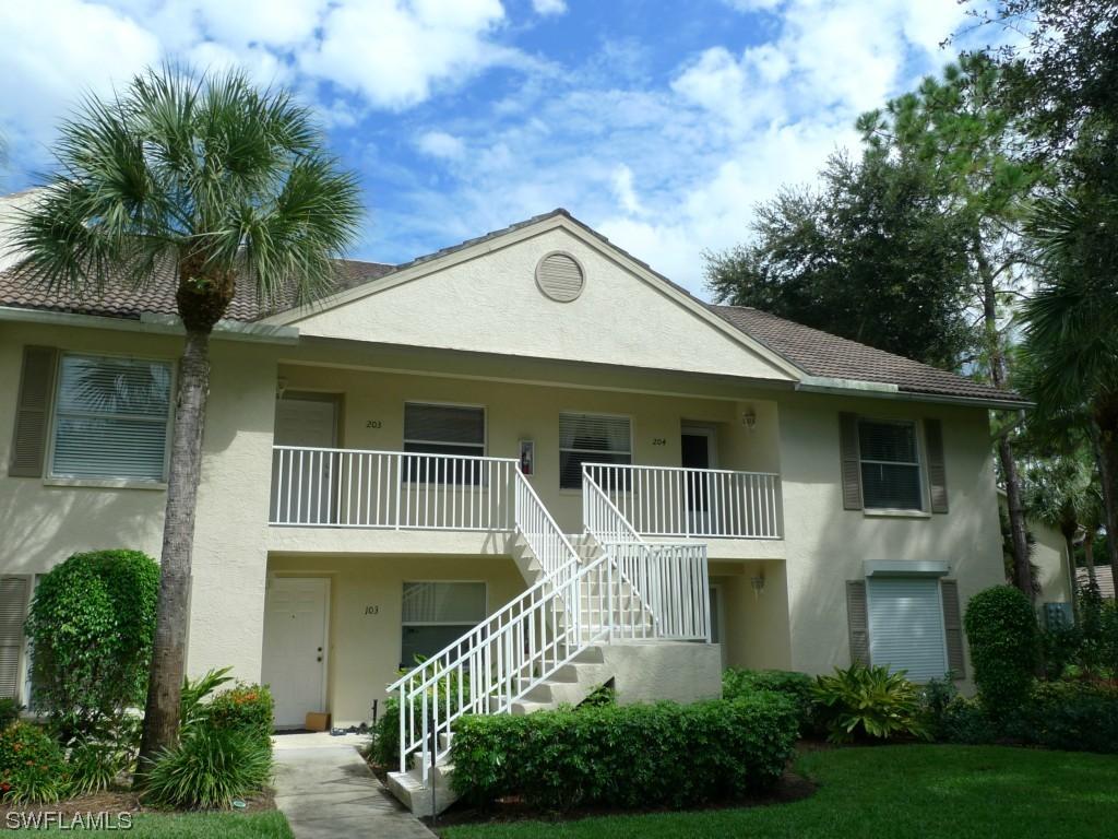 161 Robin Hood Cir. #204, Naples, FL 34104