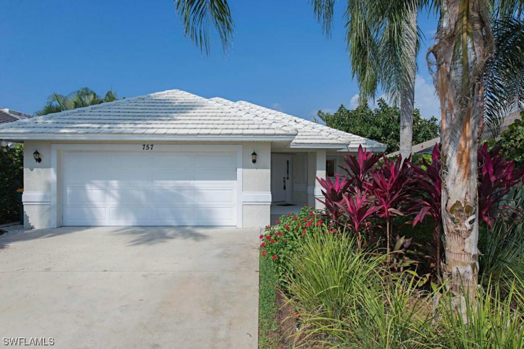 757 93rd Ave., Naples, FL 34108