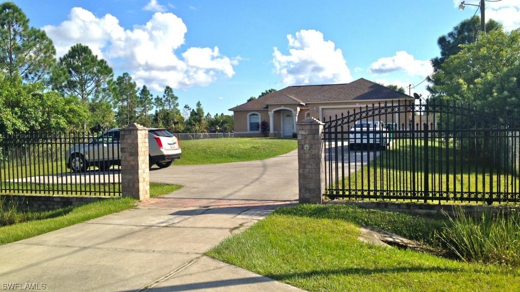 3580 22nd Ave., Naples, FL 34120