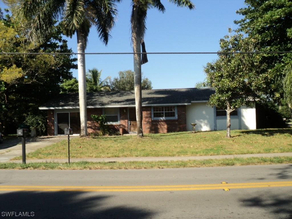 4801 20th Pl., Naples, FL 34116