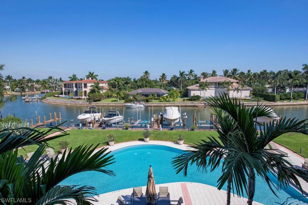 1810 Gulf Shore Blvd. #303, Naples, FL 34102