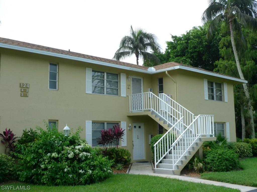 124 Winding Way #2, Naples, FL 34112