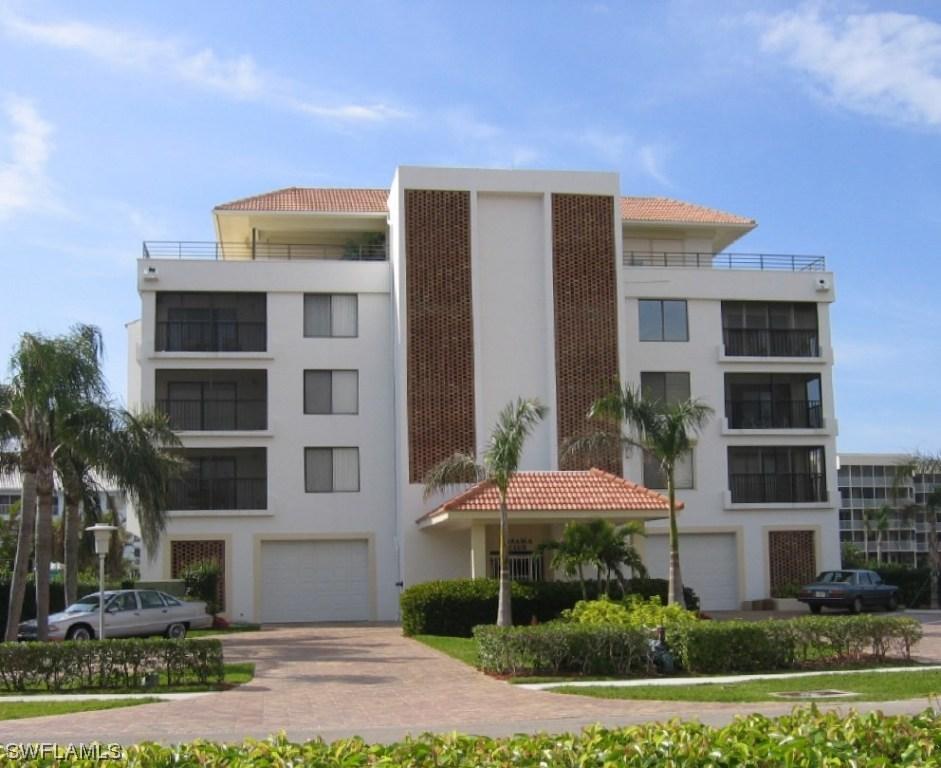 910 Panama Ct., Marco Island, FL 34145