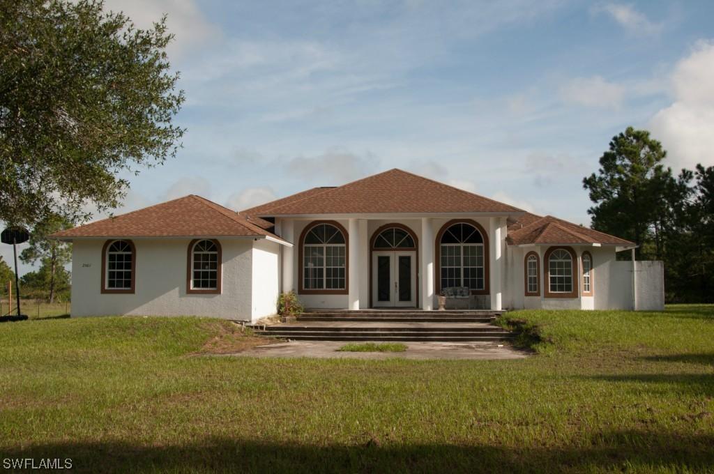 2561 56th Ave., Naples, FL 34120