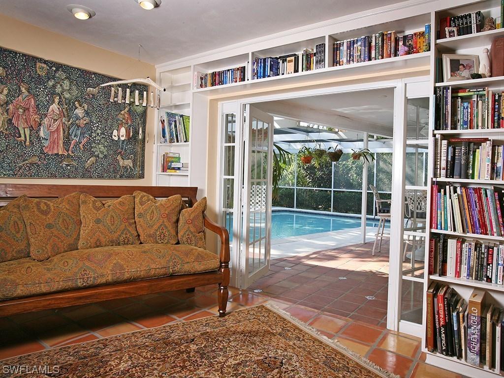 532 Pine Grove Ln., Naples, FL 34103