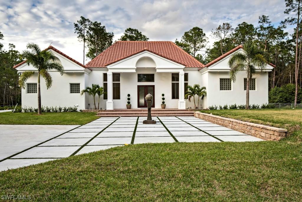 5141 Mahogany Ridge Dr., Naples, FL 34119