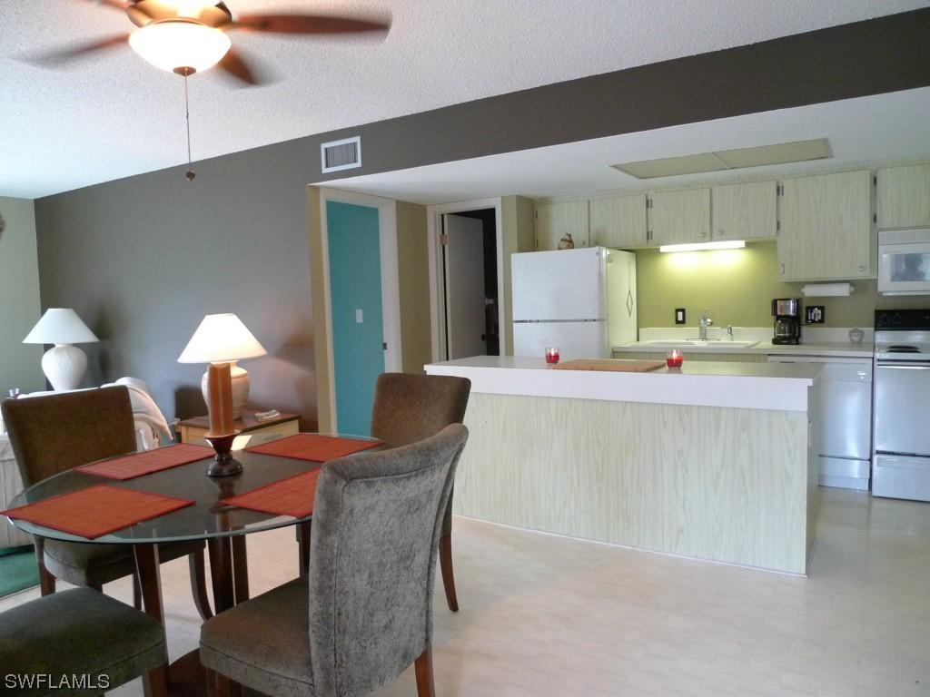 256 Palm Dr. #4, Naples, FL 34112