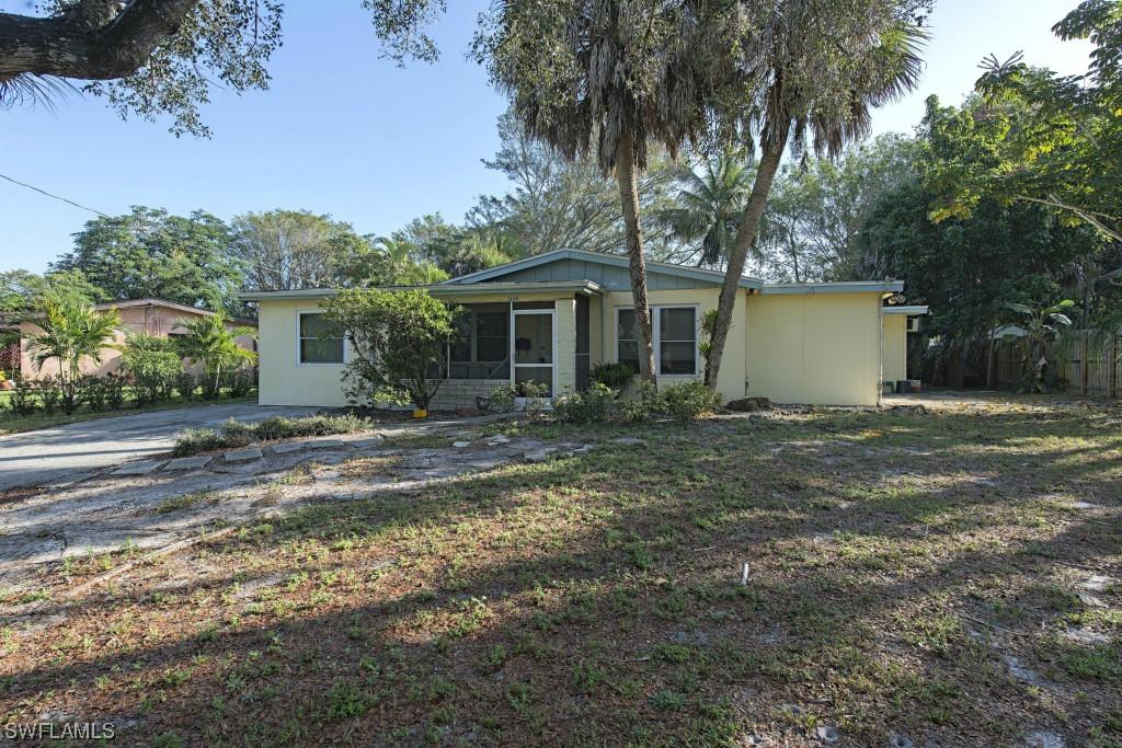 1354 13th St., Naples, FL 34102