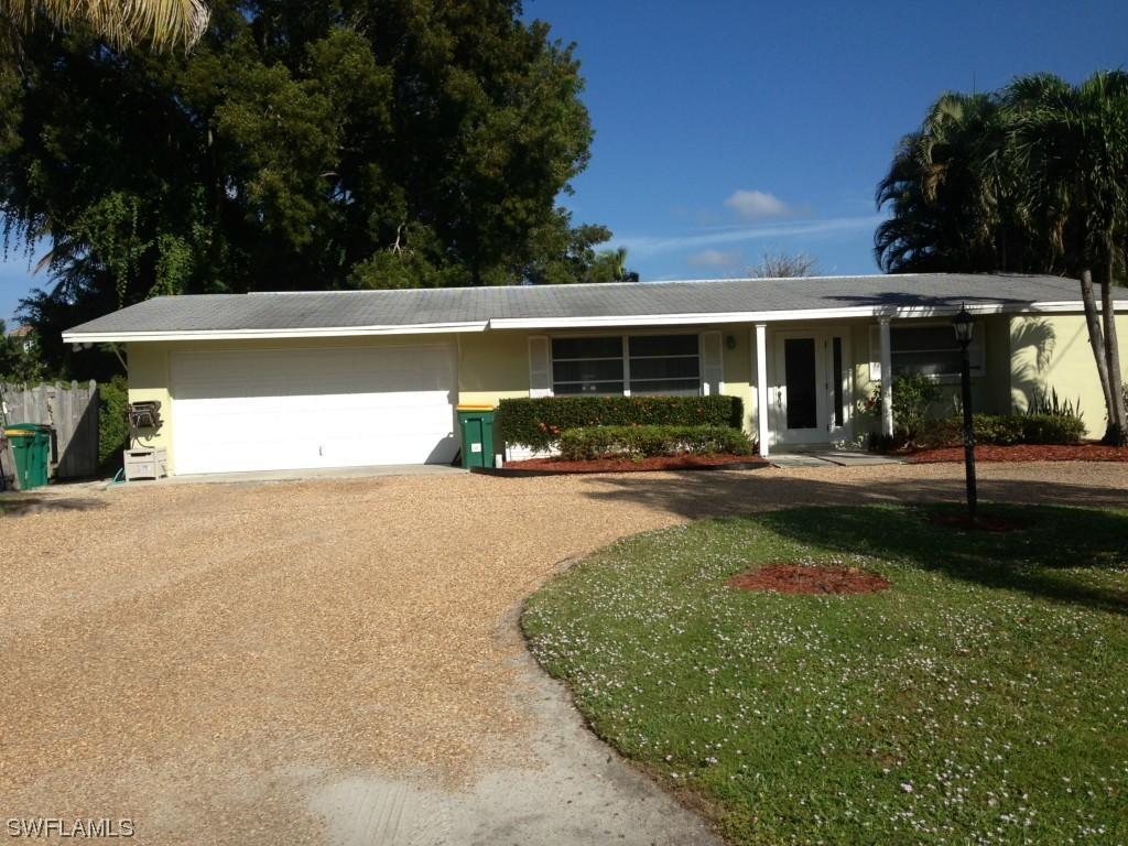 449 Willet Ave., Naples, FL 34108