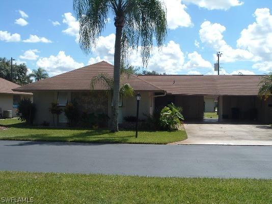 281 Rosewood Ct., Lehigh Acres, FL 33936
