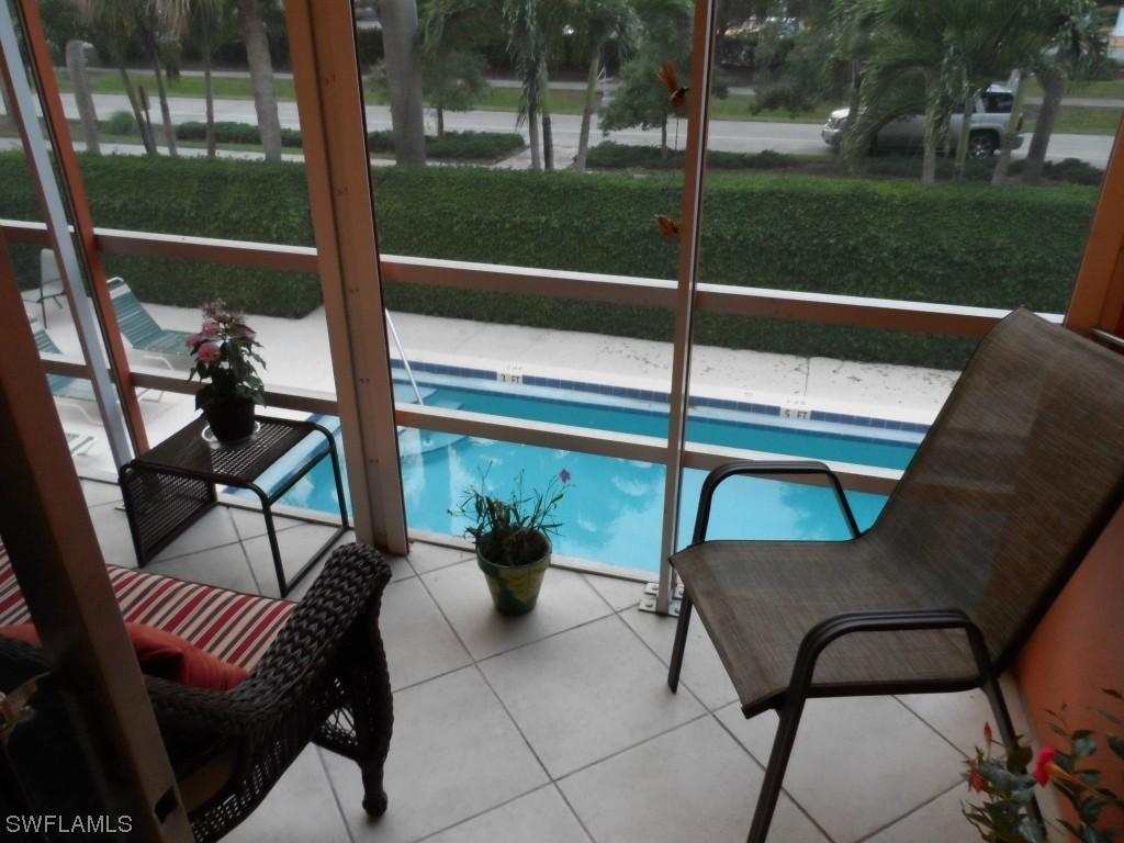 72 7th St. #208, Naples, FL 34102