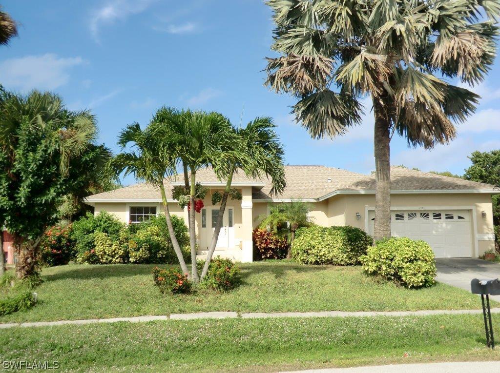648 Seagrape Dr., Marco Island, FL 34145
