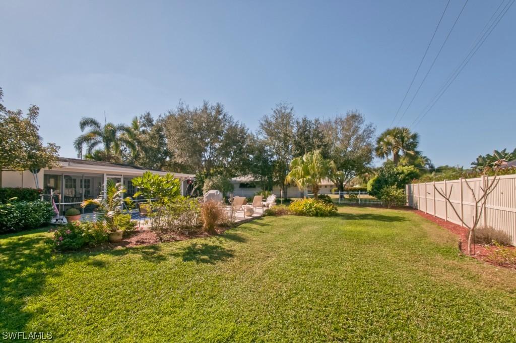 405 7th Ave., Naples, FL 34102