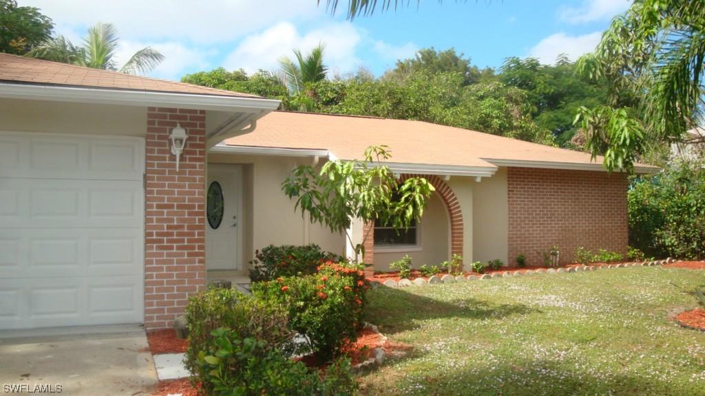 1081 Cardinal St., Naples, FL 34104