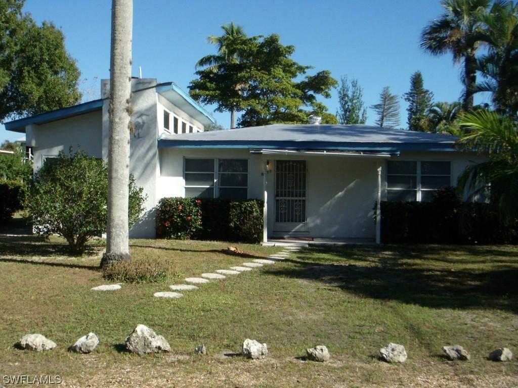 2977 Poplar St., Naples, FL 34112