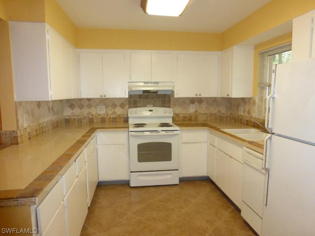 4101 Golden Gate Pkwy. #2, Naples, FL 34116