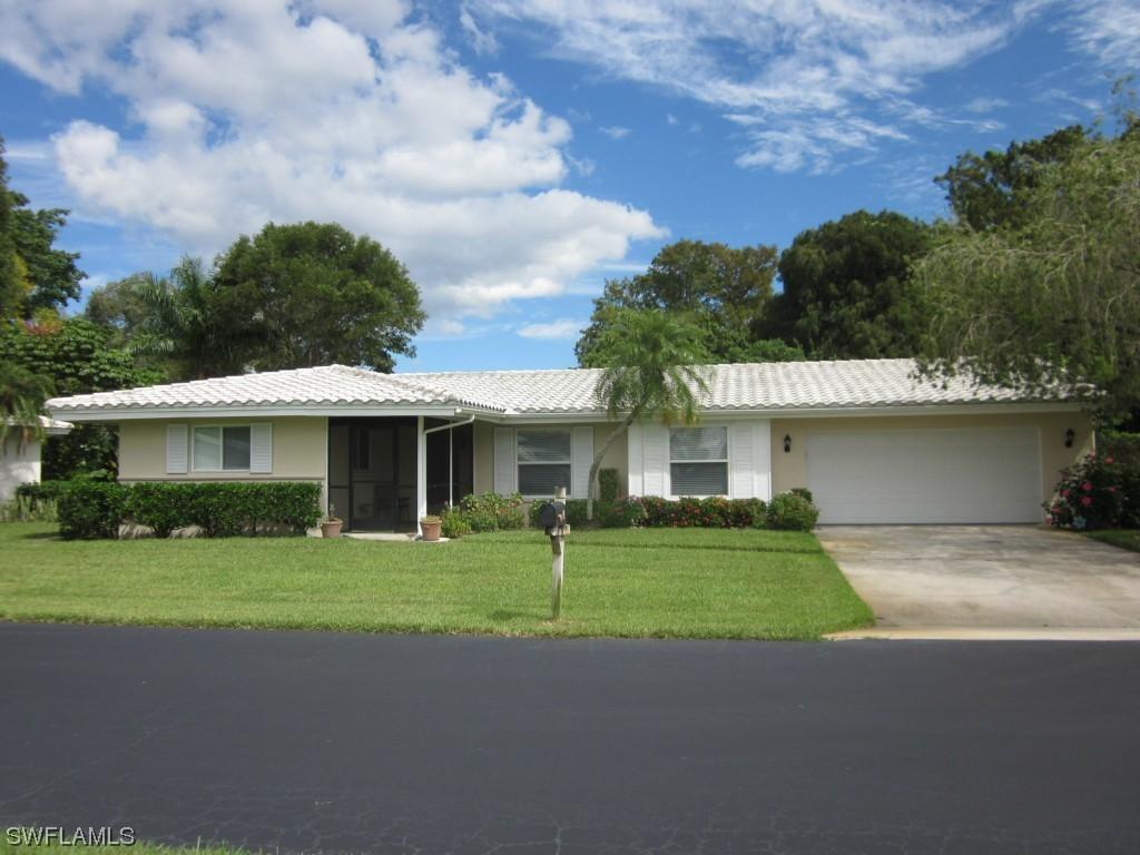 13 Lanai Cir., Naples, FL 34112
