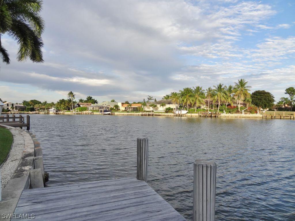 306 Neapolitan Way, Naples, FL 34103