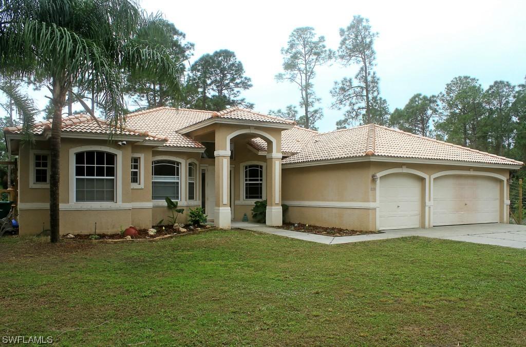 820 10th Ave., Naples, FL 34120