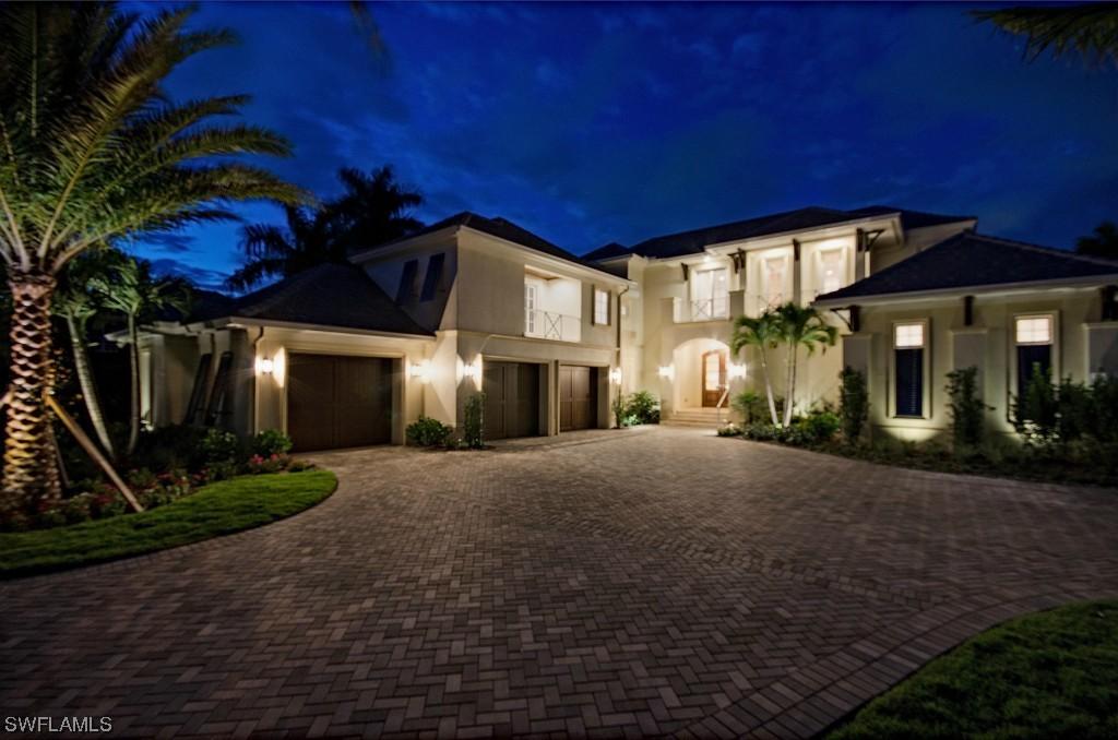 1055 Spyglass Ln., Naples, FL 34102
