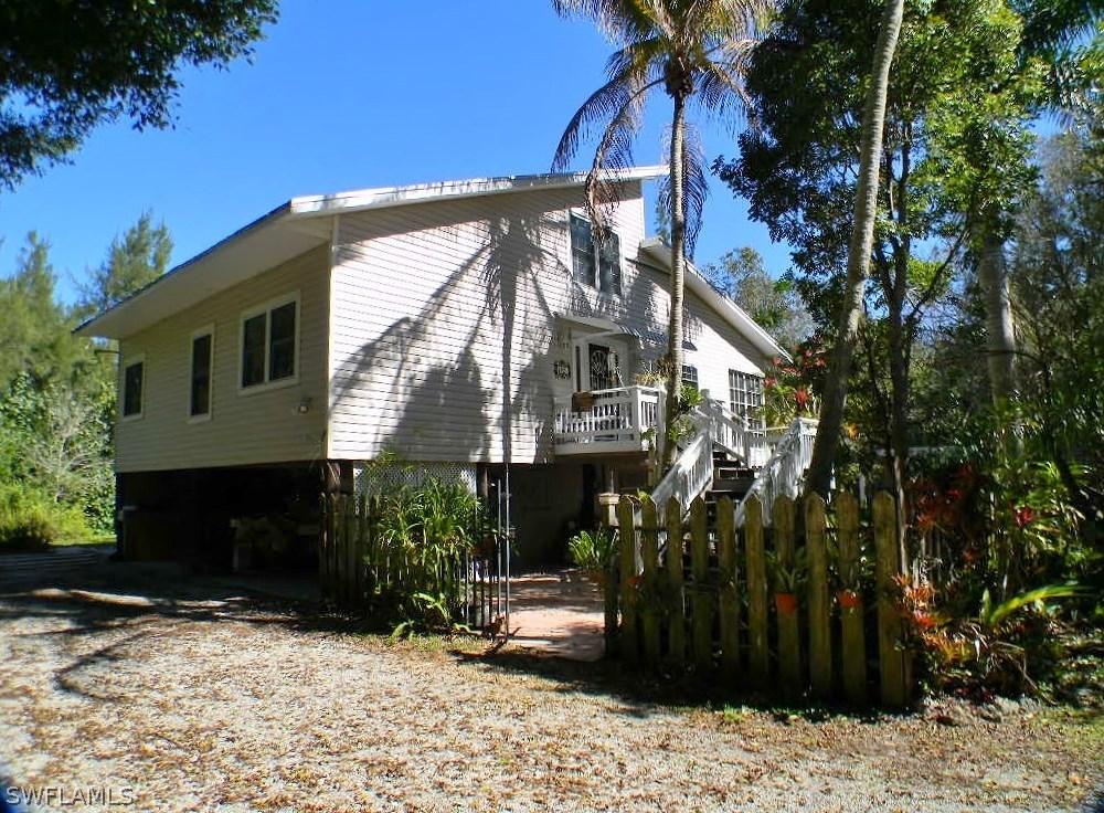 7021 Penzance Blvd., Fort Myers, FL 33966