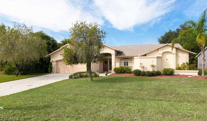 19600 Oak Forest Dr., Fort Myers, FL 33967