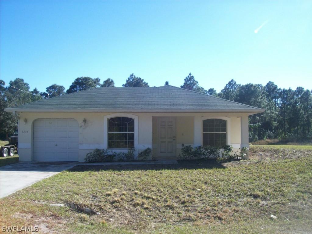 1254 Edna St., Lehigh Acres, FL 33974