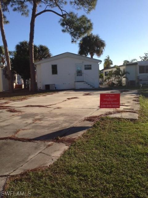 4561 Bayberry Way, Estero, FL 33928