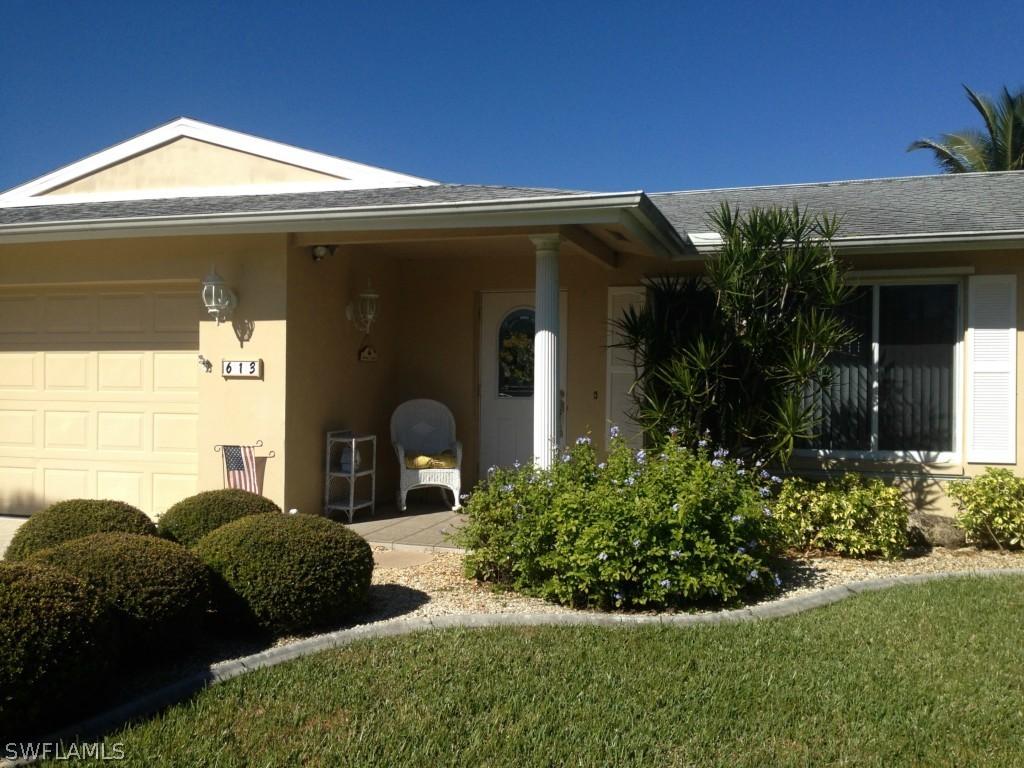 613 SE 35th Ter., Cape Coral, FL 33904