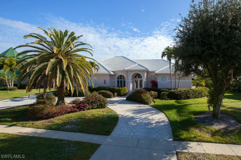 561 Conover Ct., Marco Island, FL 34145