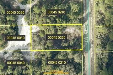 1919 Roosevelt Ave., Lehigh Acres, FL 33972