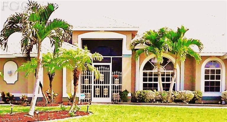 1936 NE 4th Ter., Cape Coral, FL 33909