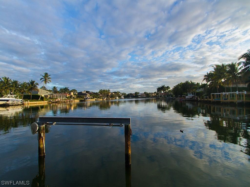 322 Neapolitan Way, Naples, FL 34103