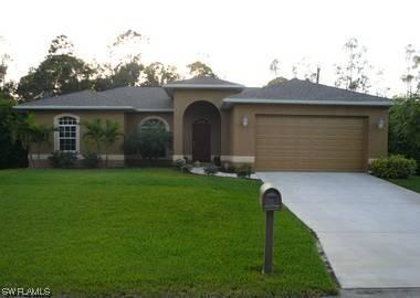 18414 Huckleberry Rd., Fort Myers, FL 33967