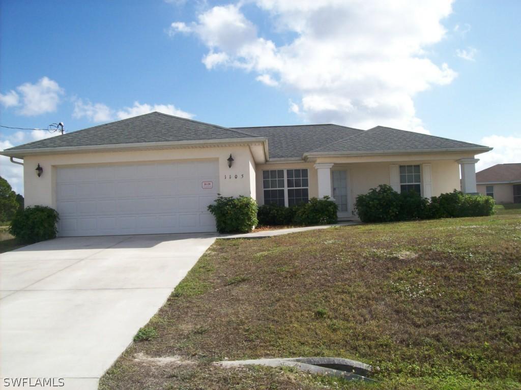 1105 Graystone Ave., Lehigh Acres, FL 33974
