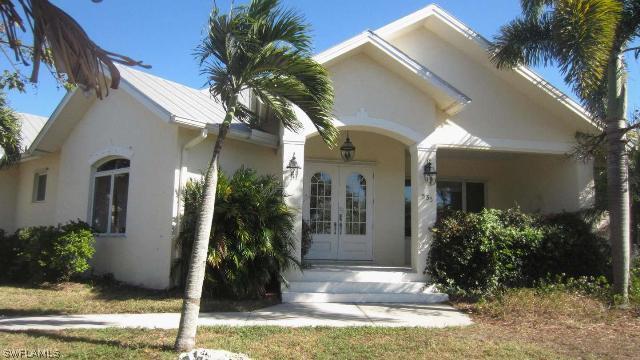535 Inlet Dr., Marco Island, FL 34145