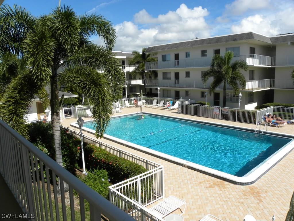 766 Central Ave. #216, Naples, FL 34102