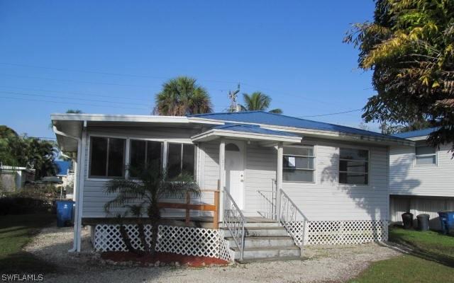 127 Delmar Ave., Fort Myers Beach, FL 33931