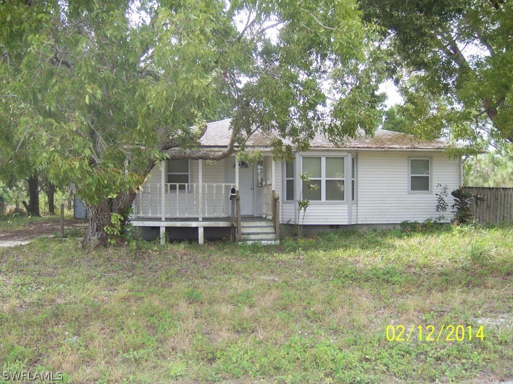 54 Alan Ave., Lehigh Acres, FL 33976