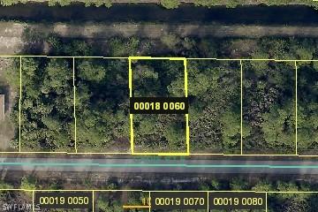 853 Cadis St., Lehigh Acres, FL 33974